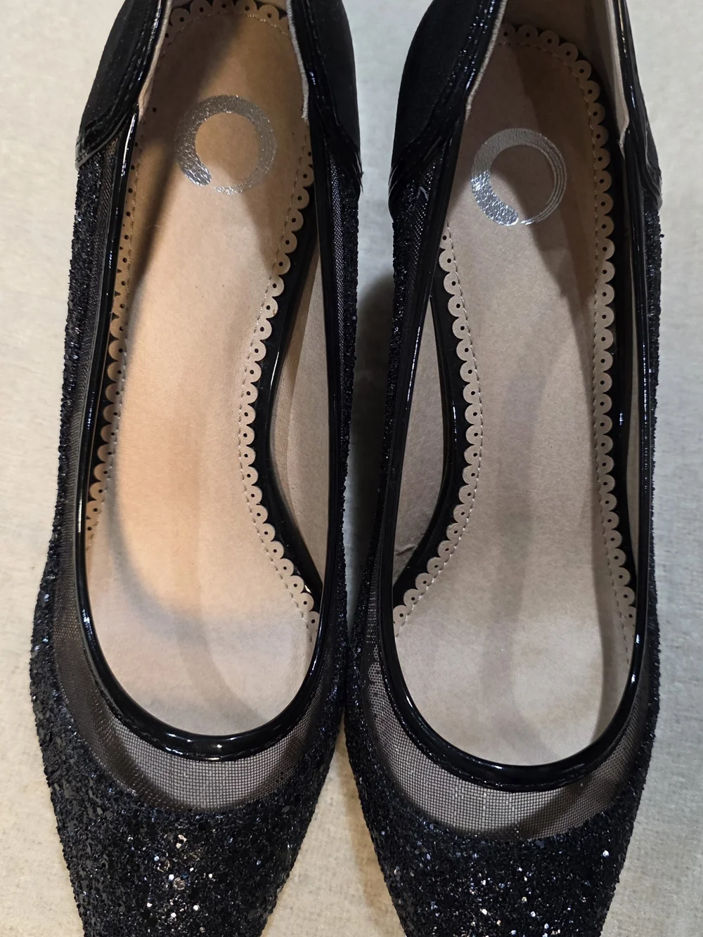 N/A elegant black